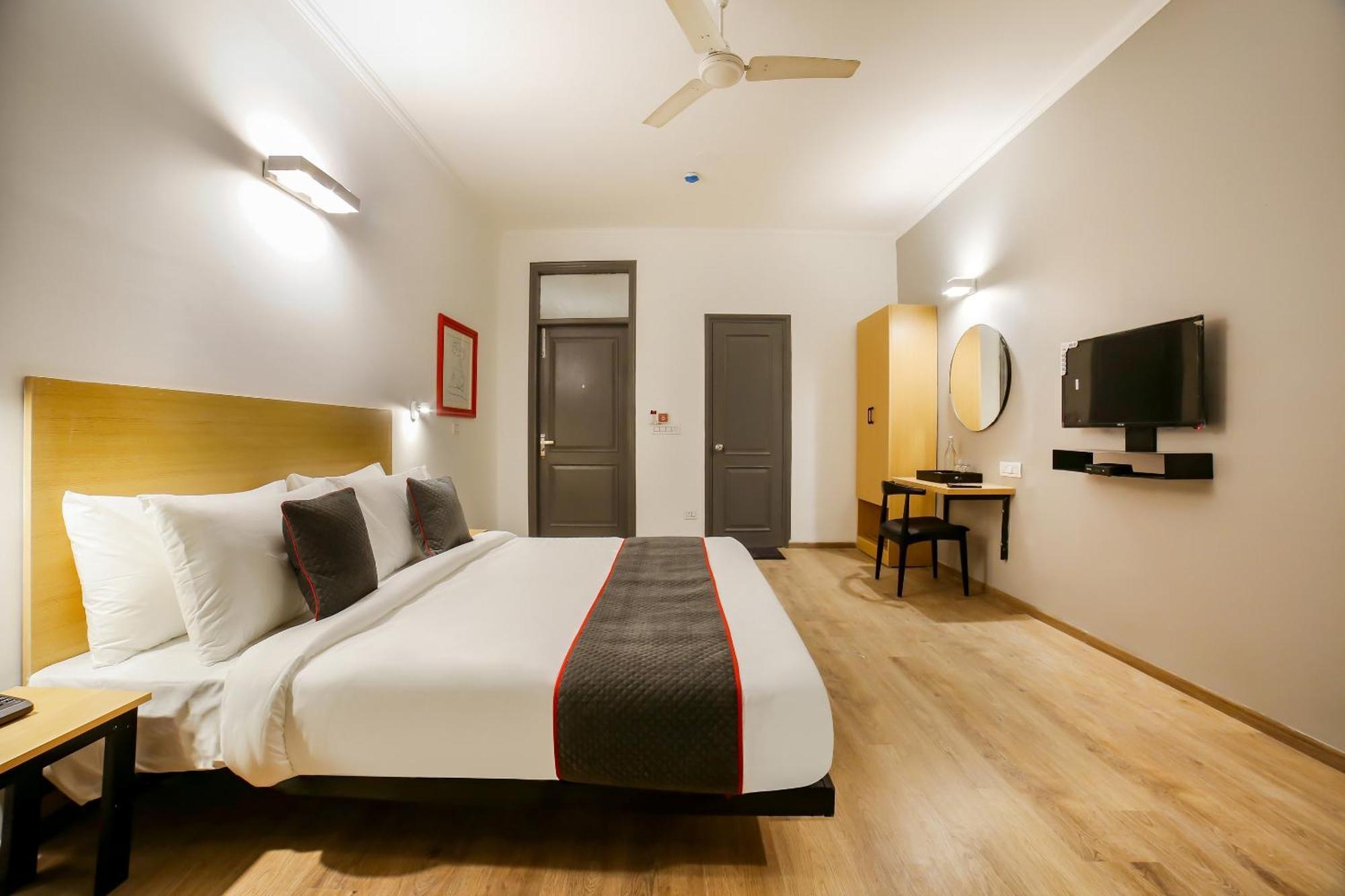 גורגאון Townhouse 330 Dlf Phase-2 Near Leisure Valley Park מראה חיצוני תמונה
