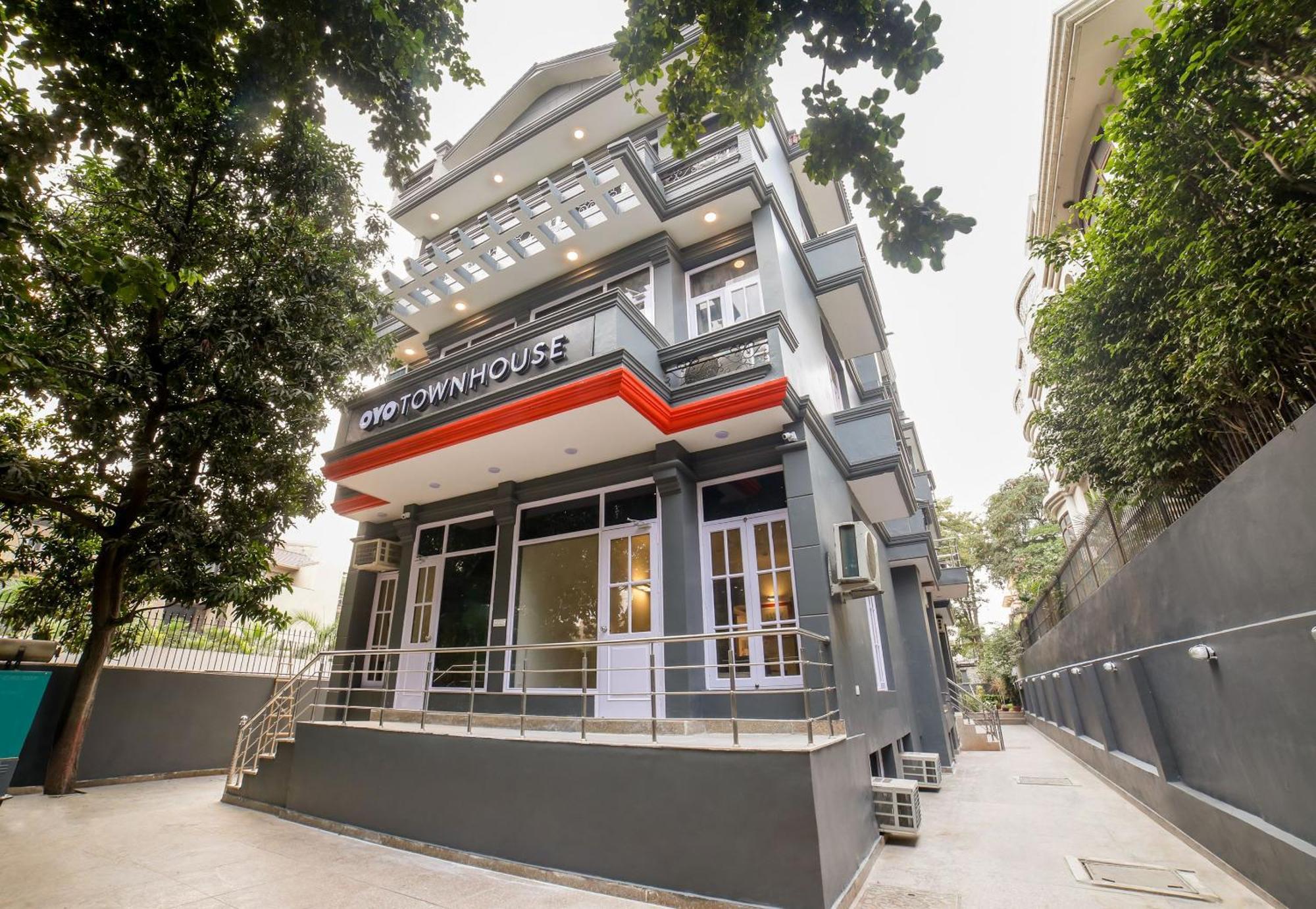 גורגאון Townhouse 330 Dlf Phase-2 Near Leisure Valley Park מראה חיצוני תמונה