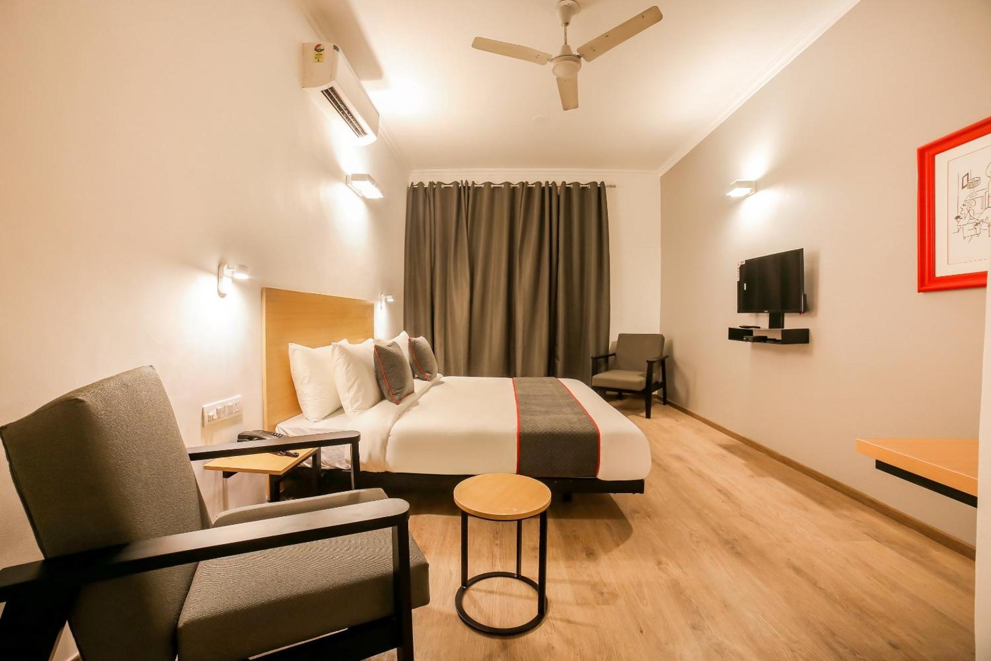 גורגאון Townhouse 330 Dlf Phase-2 Near Leisure Valley Park מראה חיצוני תמונה